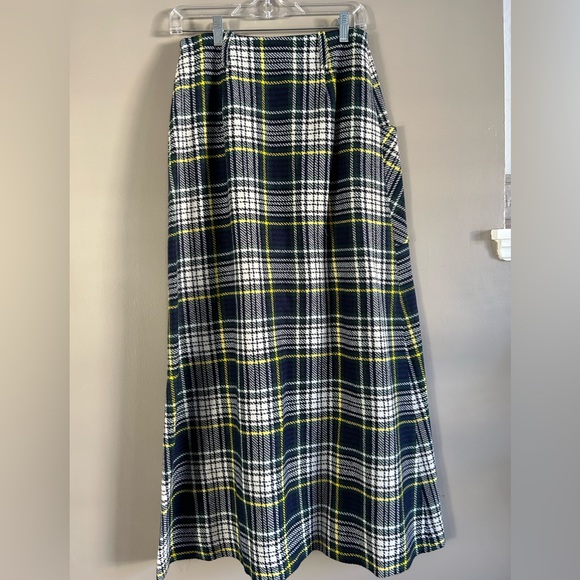Vintage 70’s/80’s Plaid Skirt - Picture 4 of 11